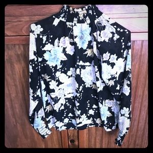 Adorable sheer floral H&M top